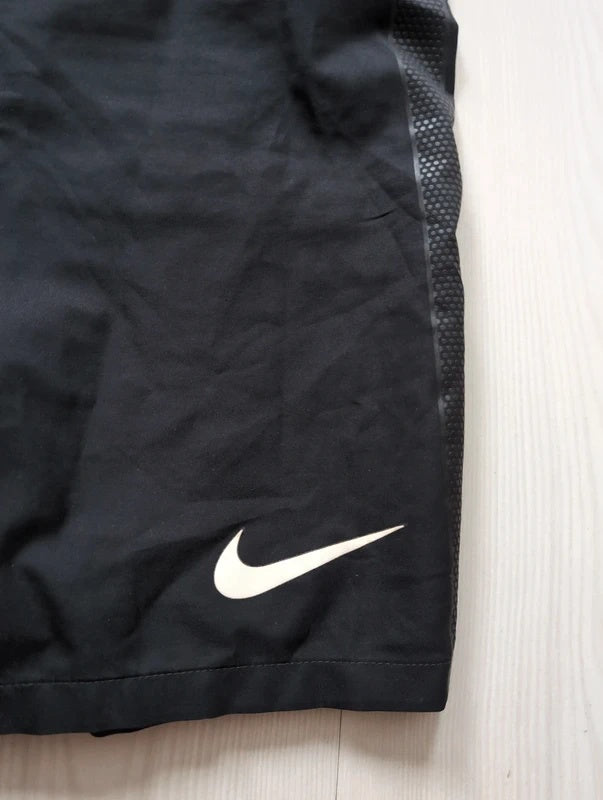 Atlético Madrid player issue football shorts soccer S