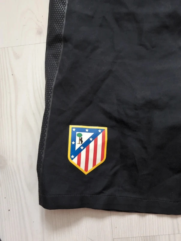 Atlético Madrid player issue football shorts soccer S